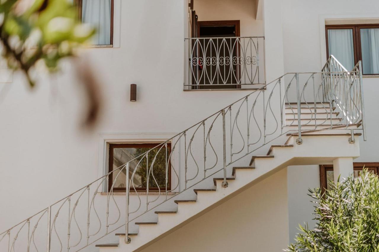 Resort Fior Di Sardegna Posada  Dış mekan fotoğraf